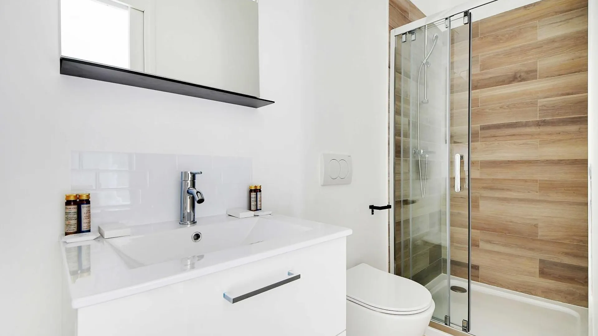 Charming Apt With Patio - 2Bd4P - Monceau Park パリ アパート